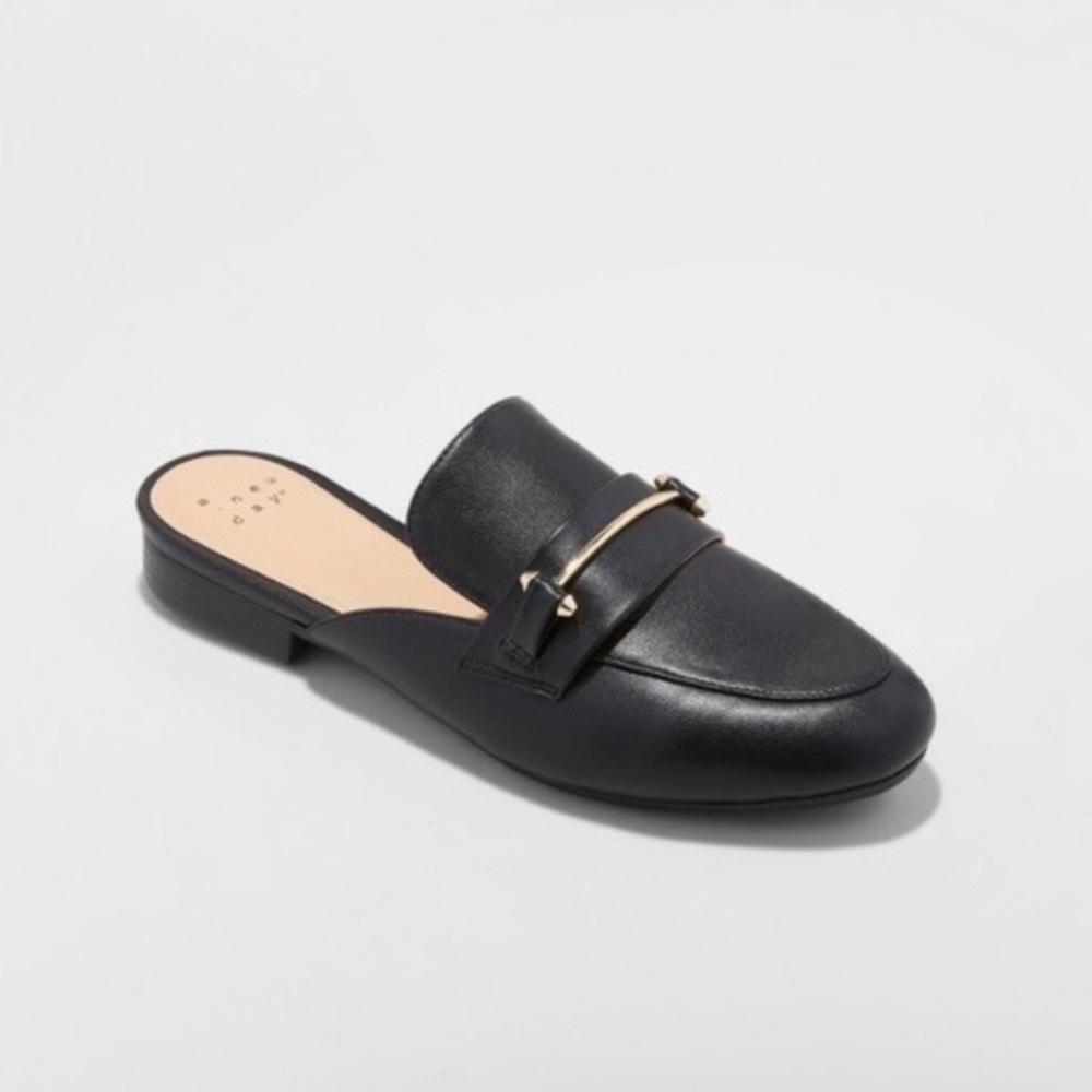 Remmy Black Leather Loafer Mule Size 9